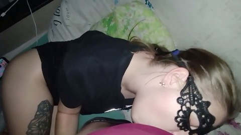 J'adore quand Maria Milka fait une fellation incroyable à Woody Jonson (éjaculation dans la bouche)